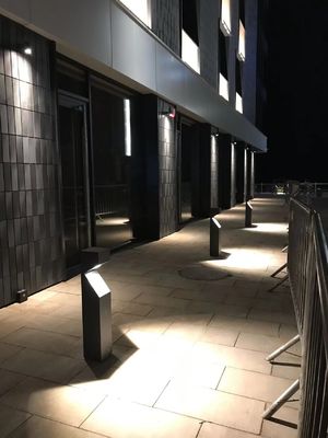 高効率のCOB LED ボラーードライト 屋外アルミニウム芝生道灯